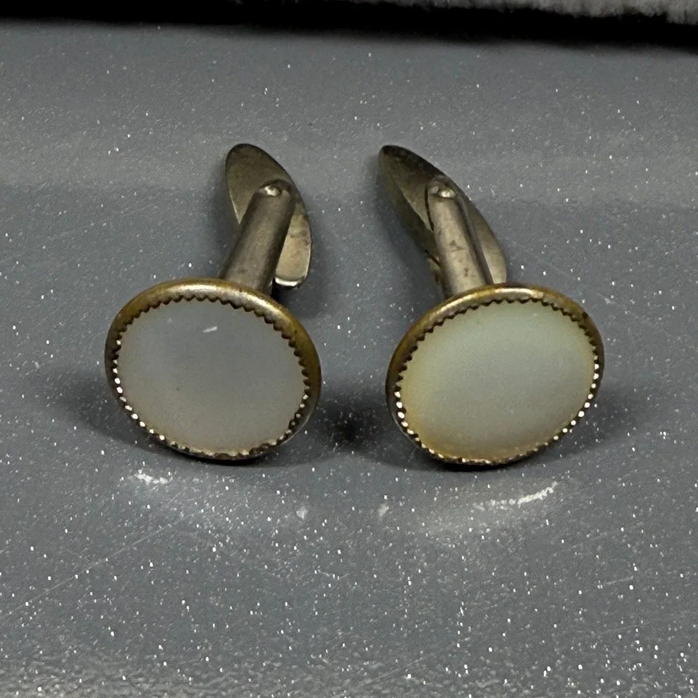 Vintage Round Mother of Pearl Cufflinks Silver Tone Milgrain Edge Art Deco